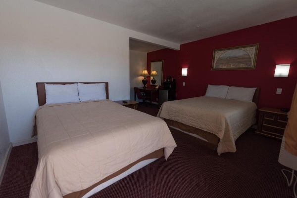 A Nights Inn image 4